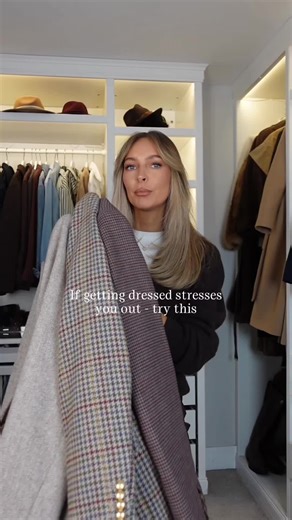 Streamline Your Style with a Capsule Wardrobe