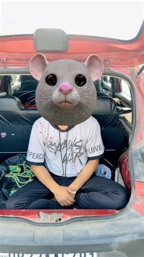 Car mein rat kha se Aa gya 😂#funny #comedy #youtube #youtubeshorts #shortsfeed #viralshorts