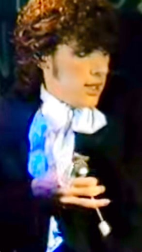 Fuck Yr Algorithm on Instagram: "Not Prince ⚡️ Fad Gadget “State of the Nation / Coitus Interruptus” U4 Vienna, Austria September 21, 1984 ⚡️ #fadgadget #liveperformance #francisjohntovey #1980s #prince"