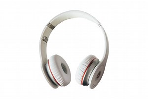 Why Your Bose Headphones Keep Disconnecting – (Solved) – Ear Rockers