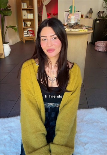 Your skin doesn’t need more products, it needs support. I work with structure, circulation, lymph, and regulation to help the skin function optimally. If you’re curious about facial massage, jaw tension, lymphatic support, or nervous-system-informed skincare, follow along. 🤍 Long Beach 〰️ in-studio sessions Link in bio if it resonates. #esthetician #facialtreatment #buccalmassage #smallbusiness #lymphaticdrainage