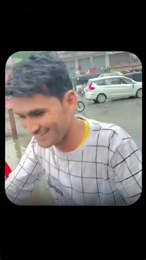 🍂অনুভূতি🍂 on Instagram: "발매된 스페인 세비야 출신 듀오 Los del Río의 곡으로, 스페인에서 먼저 인기를 얻었지만, 이후 라틴아메리카와 미국까지 퍼져나가며 전 세계적인 메가 히트를 기록했습니다. 이 곡이 폭발적으로 퍼진 계기는 바로 1996 애틀랜타 올림픽. 당시 전 세계로 중계된 미국 여자 국가대표 체조팀의 퍼포먼스가 ‘마카레나’의 신나는 리듬과 함께 어우러지면서, 곡의 인기가 폭발적으로 확산되었습니다. 그 결과, 1996년 빌보드 핫 100 차트에서 무려 14주 연속 1위를 차지하며 역사적인 기록을 남겼고 연말 차트 1위를 비롯해 빌보드 올타임 차트 8위에도 오르는 대기록을 세웠습니다. 특히, 영어가 아닌 외국어 노래로 미국 시장에서 이 정도의 성공을 거둔 사례는 지금도 손에 꼽힙니다. 또 다른 성공 요인은 중독적인 춤. 단순하면서도 허리 움직임이 돋보이는 이 안무는 당시 남녀노소에게 큰 인기를 얻었고, 전 세계 사람들이 한 번쯤 따라 해보게 만들었