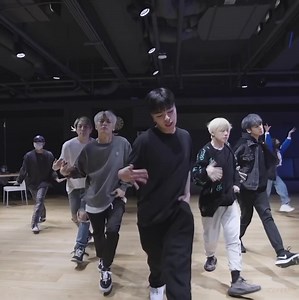 I WILL NEVER MOVE ON TO THIS LOVE SCENARIO GLOW UP 😫 THIS IS REALLY ADDICTING!! a dance pratice that i never thought i needed. https://youtu.be/M1TJGwIMG4Y | 𝐞𝐯𝐞𝐫𝐲𝐝𝐚𝐲 𝐢𝐤𝐨𝐧 𝐯𝐢𝐝𝐞𝐨𝐬.