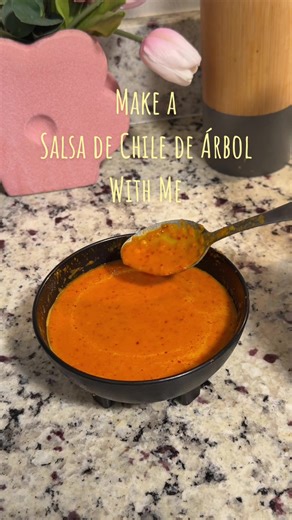 How to Make Salsa de Chile de Árbol