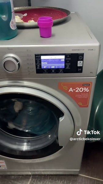 Hotpoint Mixed 40 with a blanket TikTok