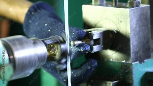 Process of threading in metal with automated drilling machine