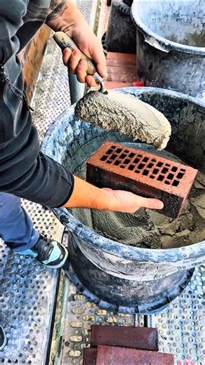 Brick Corners Stay Strong With Precise Mortar #Bricklaying #Masonry #Construction
