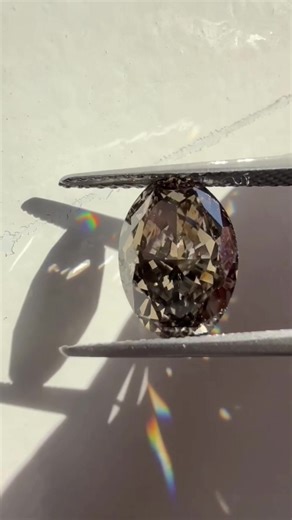 The unbeatable feeling when you find a truly one of a kind stone 😍 We just finished production on this set, can’t wait to show you the final piece!! #finejewelry #jewelrytiktok #jewelrytok #diamond #jotd