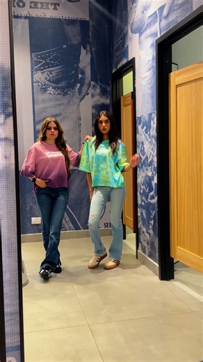 Back to uni with besties & Levi’s turning hallways into runways.👖✨ Flex the fit. Shop now: https://rasport.store/collections/levis #DenimDreams #LiveInLevis | Levi's Egypt