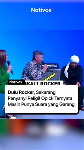 Notivox | Berita | Opini | Gen-Z on Instagram: "Sebelum dikenal sebagai penyanyi religi, Aunur Rofiq Lil Firdaus atau Opick lebih dulu terjun ke dunia musik rock. Dirinya membentuk Timor Band setelah lulus SMA dan mengusung genre rock, namun sayang album perdana band tersebut kurang sukses. Kariernya berubah saat ia memutuskan untuk merambah musik religi yang justru membawanya ke puncak popularitas dengan lagu-lagu ikonik seperti Tombo Ati. Meski begitu, warna vokal khas Opick tetap terasa kenta