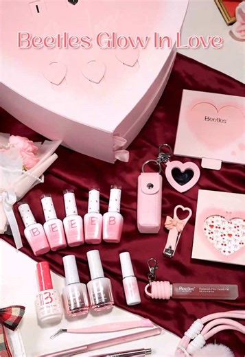 Valentine’s nails served! 💅❤️ Glow In Love-So In Love Collection #beetgelpolish #BeetlesSoInLove #TikTokShopHolidayHaul #gelpolish #newyearnewme