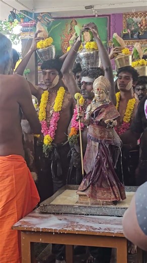 Avaraikulam முத்தாரம்மனுக்கு பால் அபிஷேகம்🙏🙏🙏(2025)#avaraikulam#iyappan