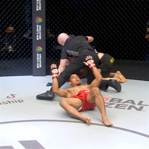 Precise strike 💥 Stephen Loman's vicious hook shut down Yusup Saadulaev! | ONE Championship