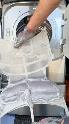 The Dryer was Having Issues Drying…The Lint Trap was FULL! 😱🔥 | Lint Away
