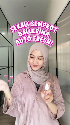 Bau badan bikin nggak pede? 😭 Tenang… semprot Crush Day varian Ballerina aja 💕 wanginya lembut, feminin, dan bikin kamu auto wangi seharian ✨ #CrushDay #Ballerina #AtasiBauBadan #BodyMistLokal #WangiSeharian