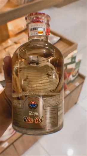 ~ ѕυв❗️ on Instagram: "~🐍🍻 #🎂要怎麼不經意的讓另一半看到這篇文👀 儀式感滿滿🈵🔜蛋糕小熊蠟燭旋轉禮盒🕯️ 嘿～閉上眼睛～許個願吧✨ 希望你的願望會實現 （偷偷按下機關）有我幫你準備的小驚喜唷 ⚠️商品是蛋糕小熊機關盒 沒有附戒指💍禮物要自己準備唷 流行周邊好物推薦搜尋 ✨ 玩具公仔搜尋 🔍 寵物周邊搜尋 🔍 最新商品資訊 請看限時動態精選💭 下單方式 🛒 🔜留言〞+1；小編火速回覆你下單資訊 🔜留言〞+1；小編火速回覆你下單資訊 可自行截圖商品私訊購買‼️ 付款方式 台灣地區📦匯款、ATM轉帳(可無摺)、街口支付 支持全球順豐配送🌍微信、支付寶收款 國外配送約2週左右 因天氣、不可控因素可能延誤 能接受再下單🗳️可詢問客服配送進度"