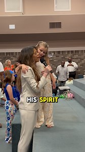 Singing prophetically and allowing little Hadassah to be right there in this moment of ministry because they need to see and hear and experience all the unique expressions of the HolySpirit ❤️ *This was the girl flagging in the other video | Jenny Weaver Worships