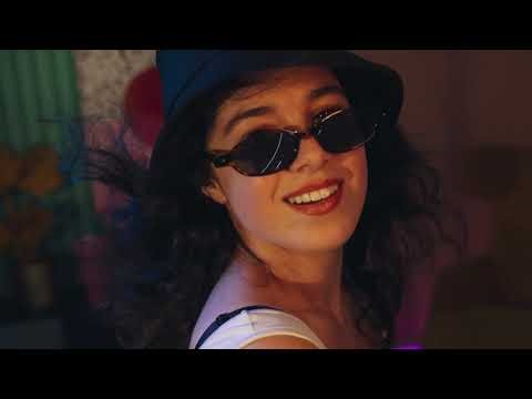 Models Dancing to the Beat! | Fun BTS of Our Dance Photoshoot