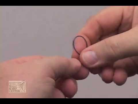 #3B Tying the knot in a harp string