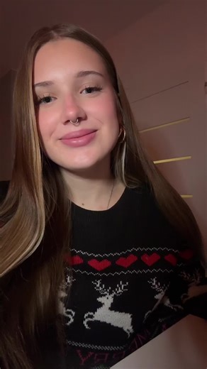 Asi začnu natáčet slizy 🤣 hoďte koment pro ségru je nadšená z toho že semnou natočila video 💓#fyp #foryou #viral