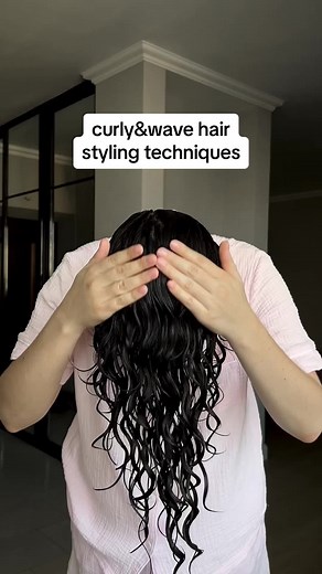 Curly Hair Tutorial: Praying Hands Method & Styling Techniques