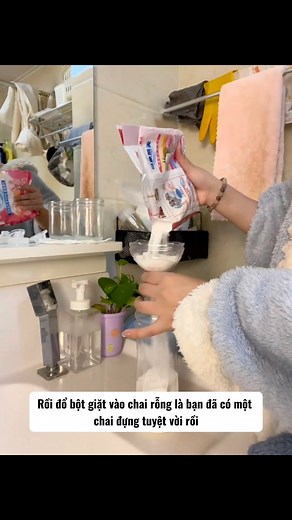 62K views · 556 reactions | Tận dụng triệt để chai nhựa đã dùng #douyin #tips #meovat | Spring Nè He | Facebook