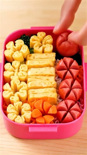 Bento Box Art for Besties! Making Cute Character Lunchboxes 🐻🌸 #shorts #bentobox #japanesefood