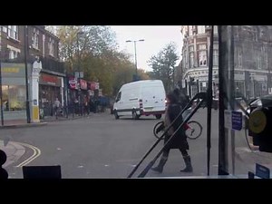 390: King's Cross to Archway (Plaxton President)