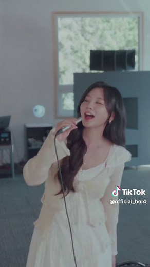 볼빨간사춘기 ‘우주를 줄게’ 라이브 클립