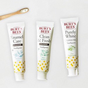 5.7K views · 134 reactions | New Burt’s Bees Toothpaste is here. Simple and effective ingredients you can trust to give you a fresh, clean feeling ✨醴 Shop now: brtsbe.es/Toothpaste | Burt's Bees | Facebook