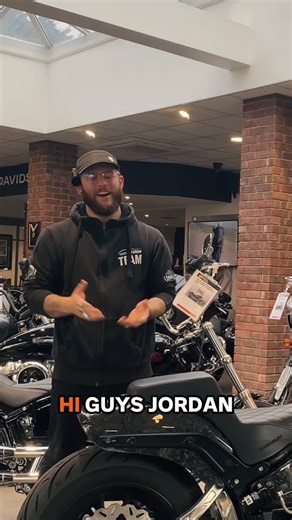 🔧 CUSTOM FAT BOB 🔧 We fitted a Trask Billet Aluminium Swingarm to this custom Fat Bob with the addition of custom fabricated Bobbins and a Number Plate Mount, made in house. Here at Sykes we think this looks awesome! Previously we decked this Fat Bob out with a Trask Tornado Turbo Performance Kit. The bike has been fitted with carbon fibre fenders and trims. If your bike needs a change big or small, to give it a re-fresh, be sure to contact the team in store or online for their advice to best 