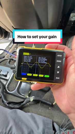 Mastering Gain Settings with a Digital Handheld Oscilloscope