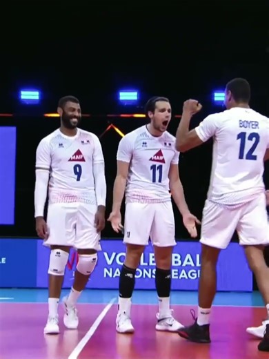 MONSTER BLOCK Stephen Boyer SHUTS DOWN Wilfredo León #volleyball #shorts