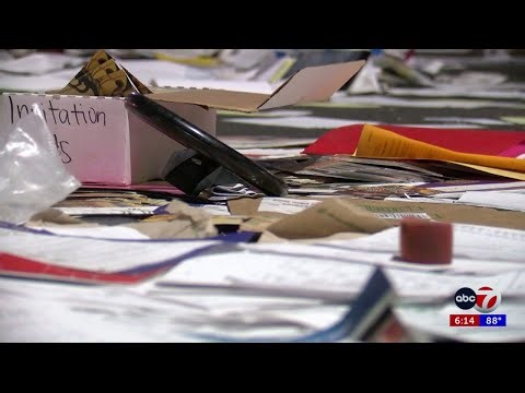 Documents, belongings left outside closed Jungle Jaks raise concerns in East El Paso