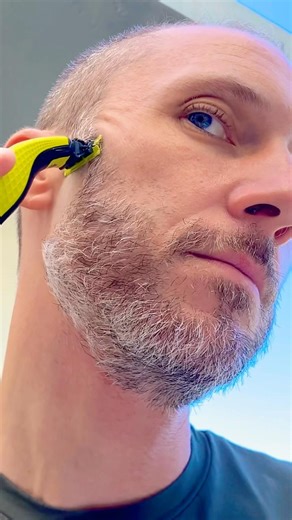 I Threw Away My Razor After Testing the OneBlade… Here’s Why
