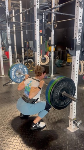 Want to build stronger & more defined legs? Do back squats. 5x5 is a great strength rep scheme