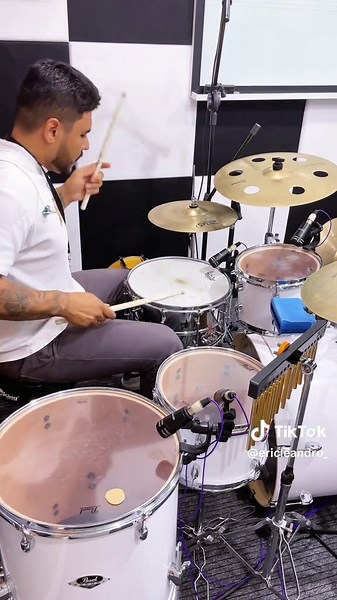 Exploring Reggae Music: A Journey Through Rhythms