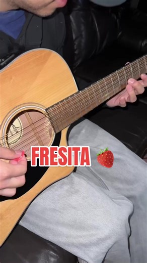 Fresita: Música para Guitarra con Emoción