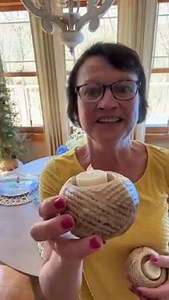 4.5K reactions · 317 shares | See how you can do a beach themed table setting using items from the Dollar Tree. | The Crafty Decorator | Facebook