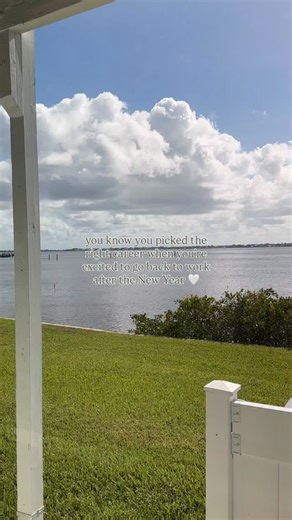 Welcoming 2026 with open arms 🫶🏻🤍 #SplendidHomeDesign #StuartFlorida #InteriorDesign | Splendid Home Design