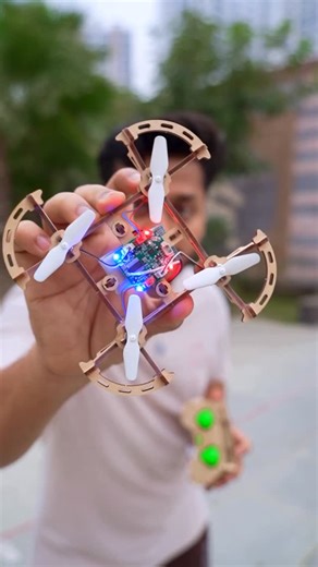 Saaquib Neyazi on Instagram: "I made DIY Drone At Home . . #reel #reelitfeelit #techoob #reelsinstagram #tech #techreel #technology #smartphone #drone #diydrone #dıy #kidsdrone Buy Drone: https://url-shortener.me/366T"