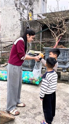 The Heartbreaking Story of an Orphaned Boy Fighting to Survive #storytime#childsupport#motivation