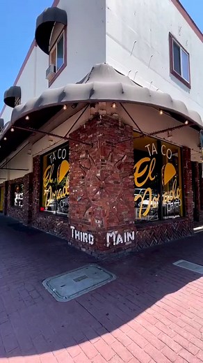 Taco El Dorado Chico 🌮 A new restaurant has just opened up in Downtown Chico on 301 Main St! With plenty of options and accommodations for those with dietary restrictions, El Dorado is a must try. Hours: Monday-Wednesday 9 AM–10 PM Thursday-Friday 9 AM–3 AM Saturday-Sunday 10 AM–3 AM 📞(530) 809-1549 | Downtown Chico