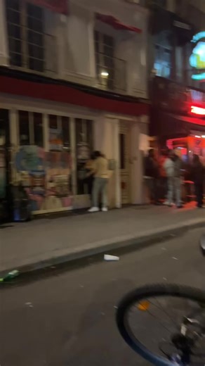 Exploring Paris by Night: A Dreamy Journey