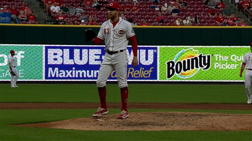 Sean Doolittle pierde sus gafas