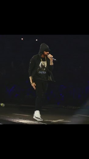 Eminem Surprise Performance at Ford Field - Epic Night!