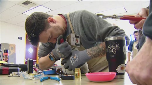 Reuse and Repair Collective in San Diego teaches community to fix instead of toss