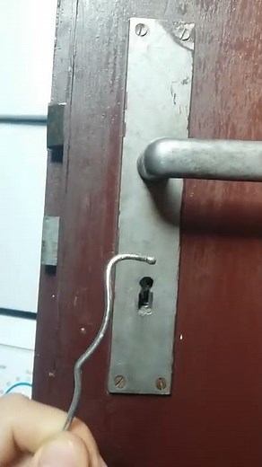 Buntbartschloss mit Kleiderhaken sofort öffnen