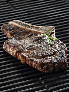 Côte de bœuf façon Depardieu pour 4 personnes - Recettes - Elle à Table