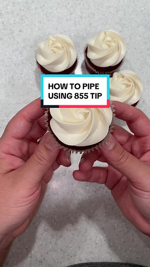 Easy Cupcake Decorating with 8:55 A TECO Closed Star Tip